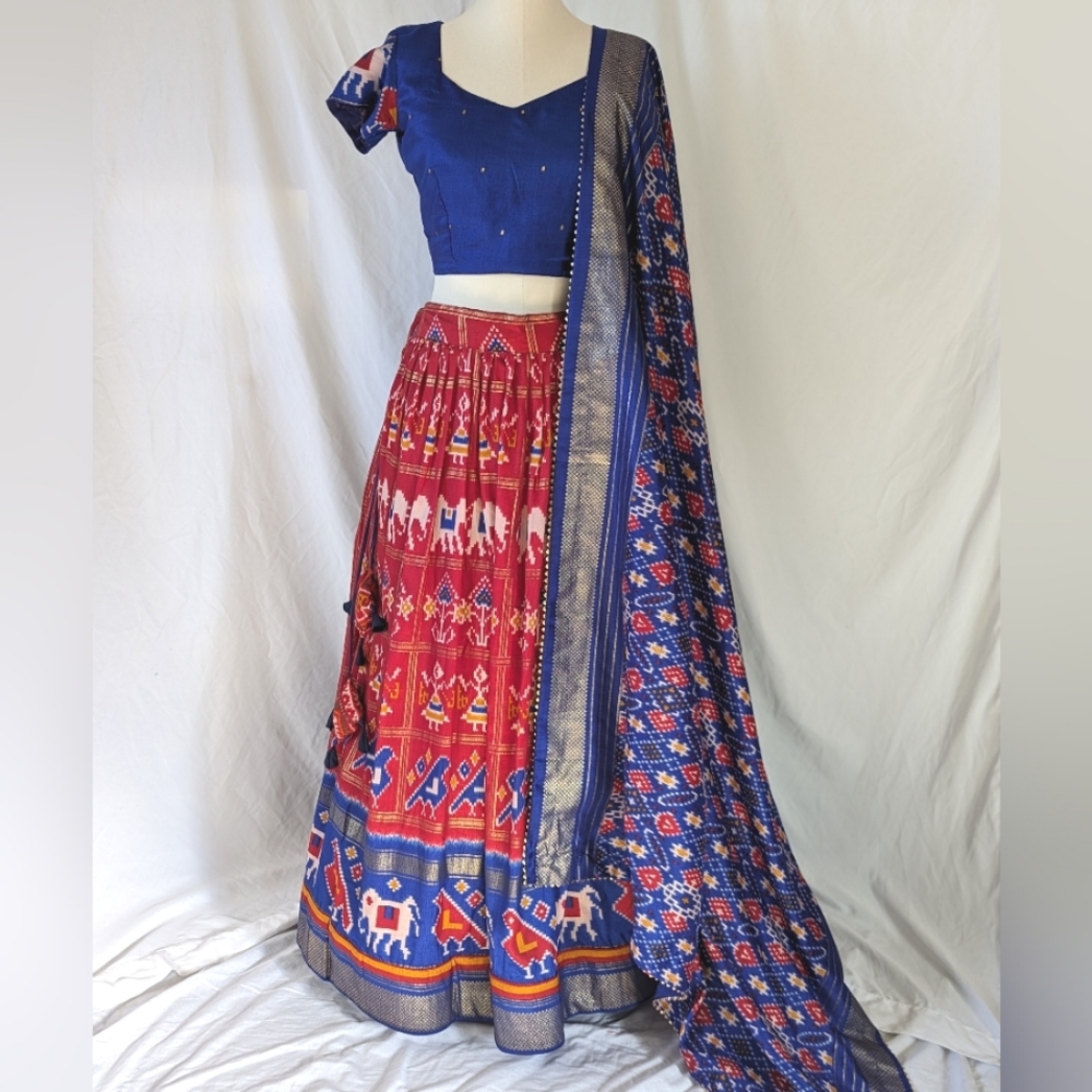 Navratri Garba Chaniya choli / lehnga choli patola design